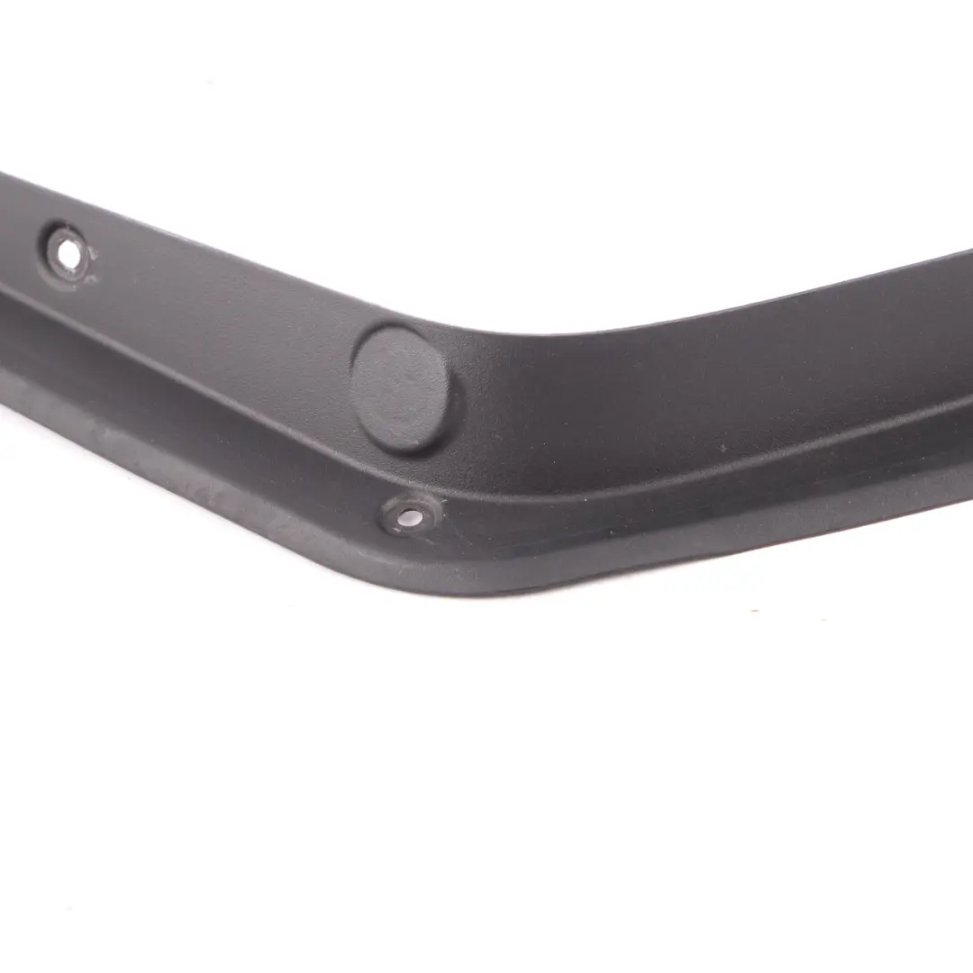  Embellecedor Maletero Mercedes W212 Tapa Panel Trasero Negro A2126930933 - SKU A2046940725 - Número de pieza A2046940725