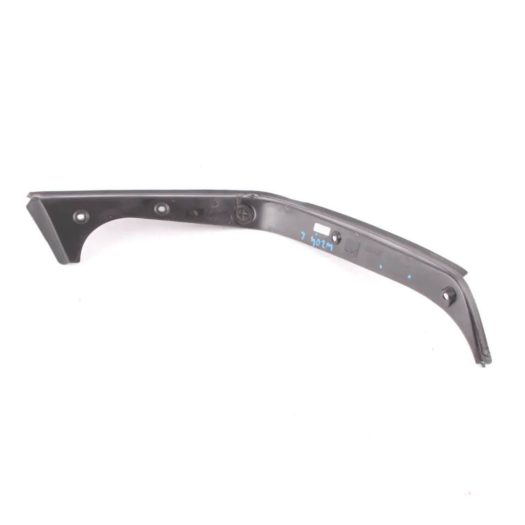  Garniture de Coffre Mercedes W212 Panneau Arriere Gauche Noir A2126930933 - SKU A2046940725 - Numéro de pièce A2046940725