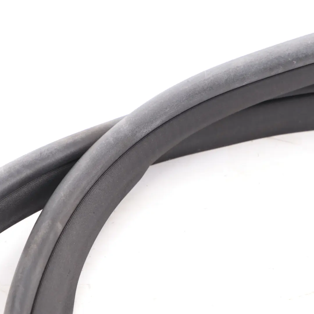 Mercedes W204 Coupé Joint de Porte Protection Bordure Avant Gauche Droite - SKU A2046971651 - Numéro de pièce A2046971651