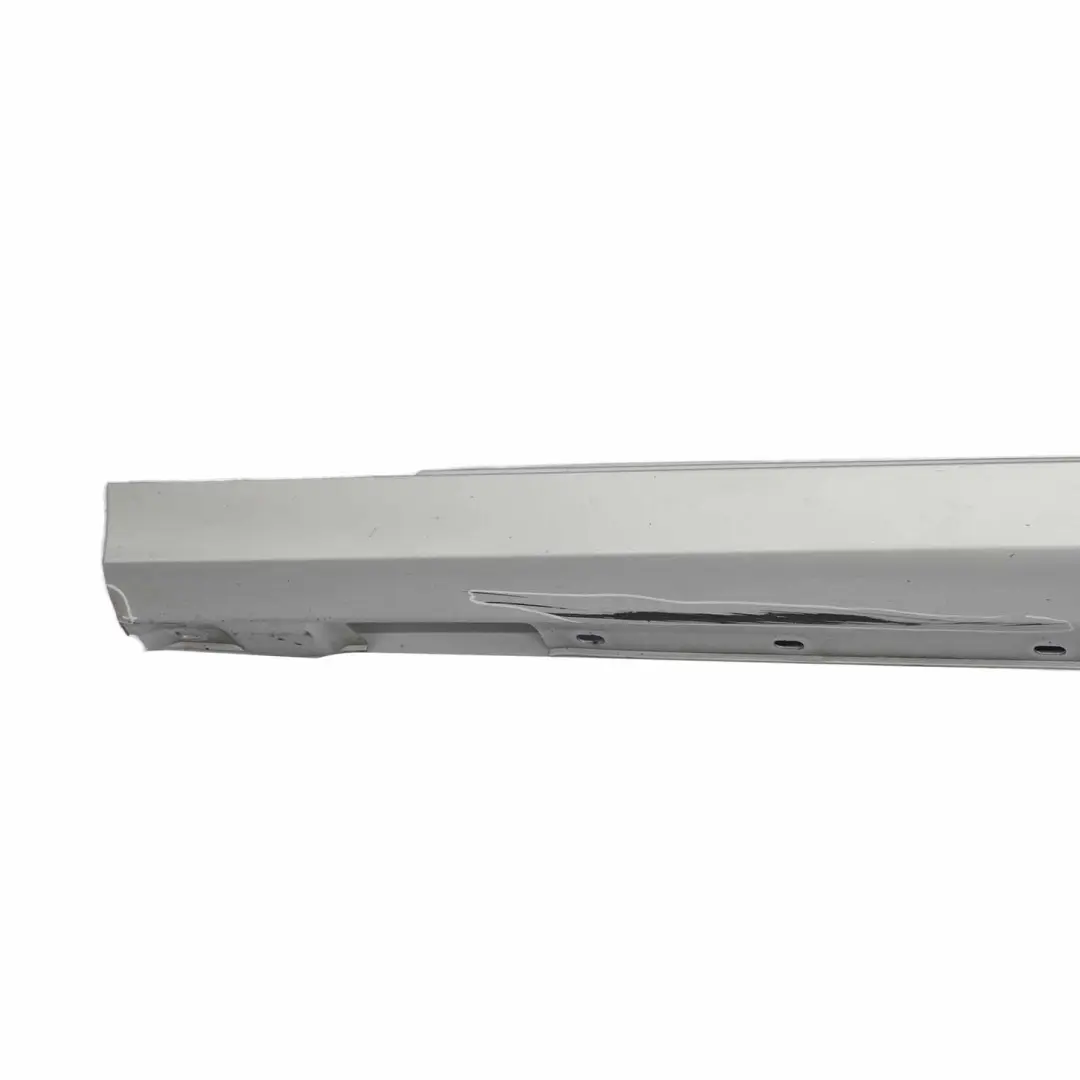 Mercedes W204 Side Skirt Cache seuil porte gauche Iridium Silver - 775 - SKU A2046980354-IRS - Numéro de pièce A2046980354