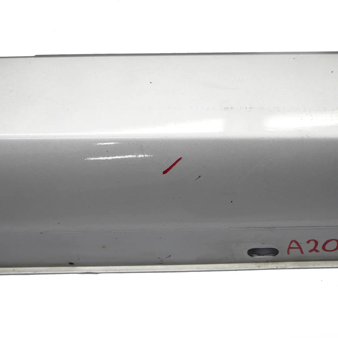 Mercedes W204 Coperchio Soglia Porta Gonna Laterale Destra Iridium Silver 775 - SKU A2046981454-IRS2 - Numero di parte A2046981454