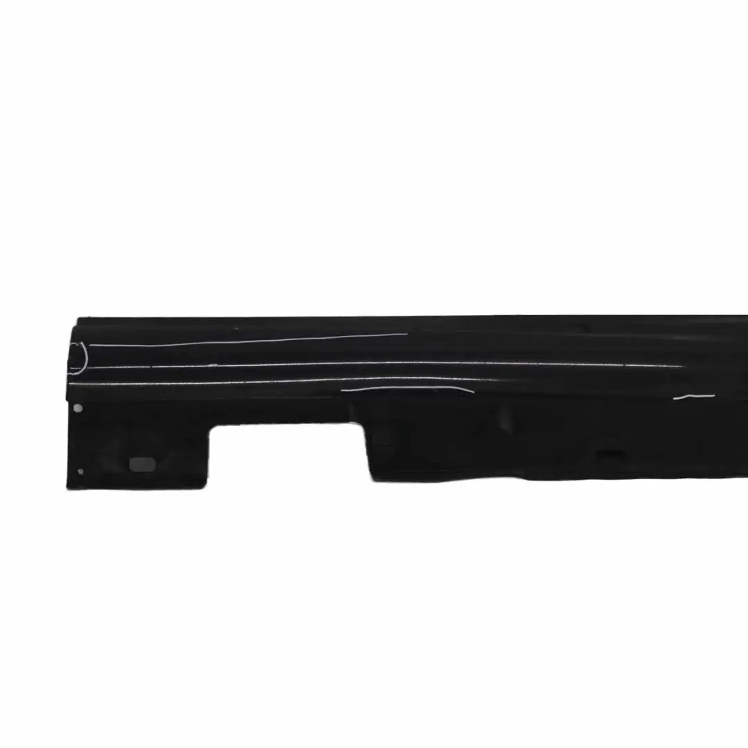 Mercedes C204 AMG laterale Coperchio soglia porta destra Obsidian Black 197 - SKU A2046982654-OB1 - Numero di parte A2046982654