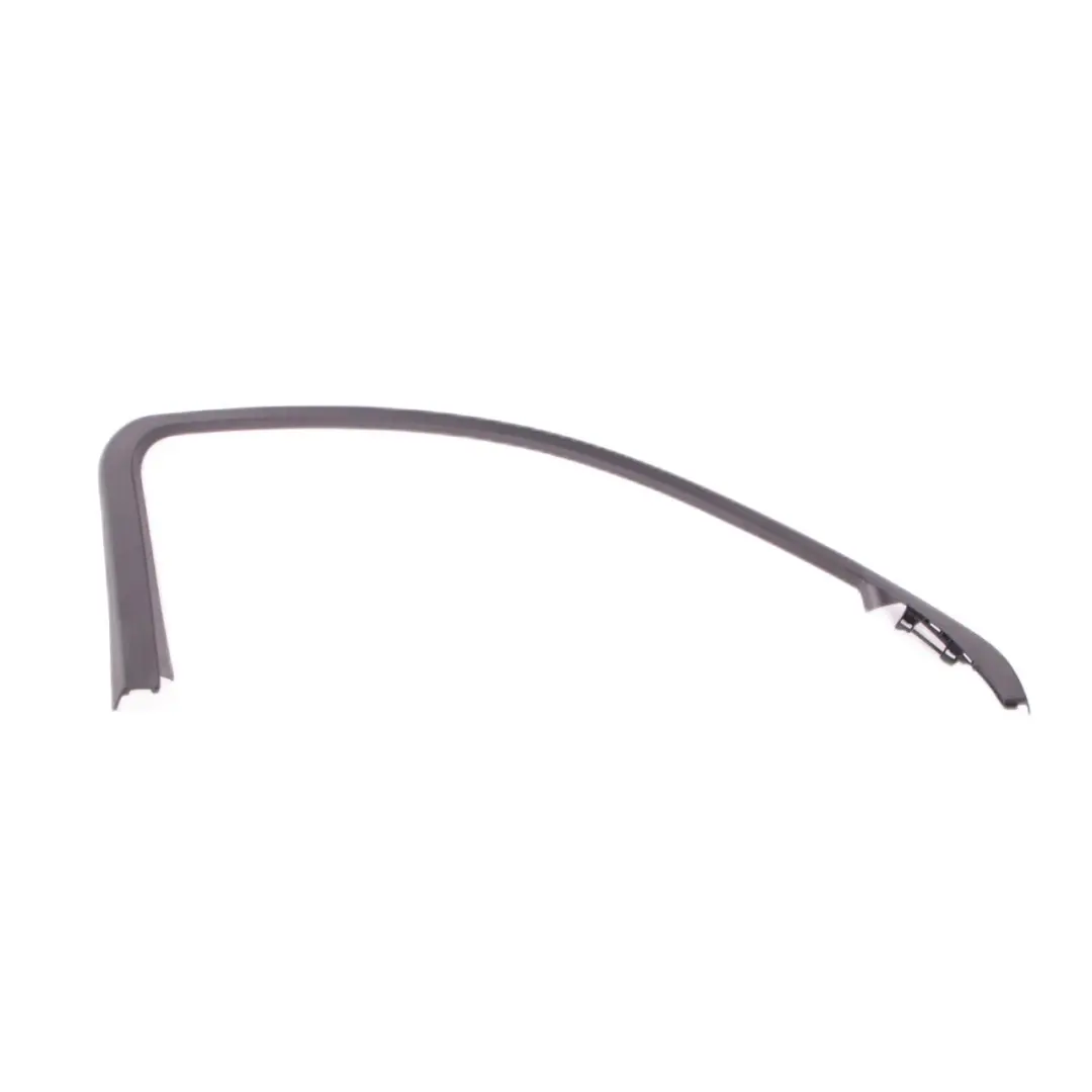 Copertura Telaio Finestra Anteriore Sinistra Rivestimento Porta per Mercedes W204 con numero di parte A2047200371 Mercedes W204 Copertura Telaio Finestra Anteriore Sinistra Rivestimento Porta - SKU A2047200371 - Numero di parte A2047200371