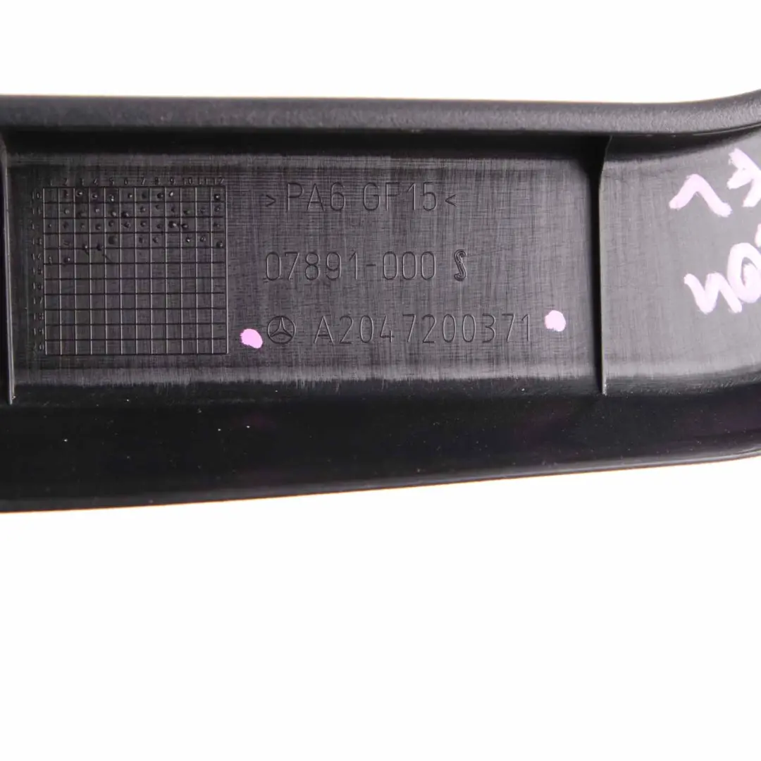 Mercedes W204 Osłona Szyby Drzwi Lewy Przód - SKU A2047200371 - Numer Części A2047200371