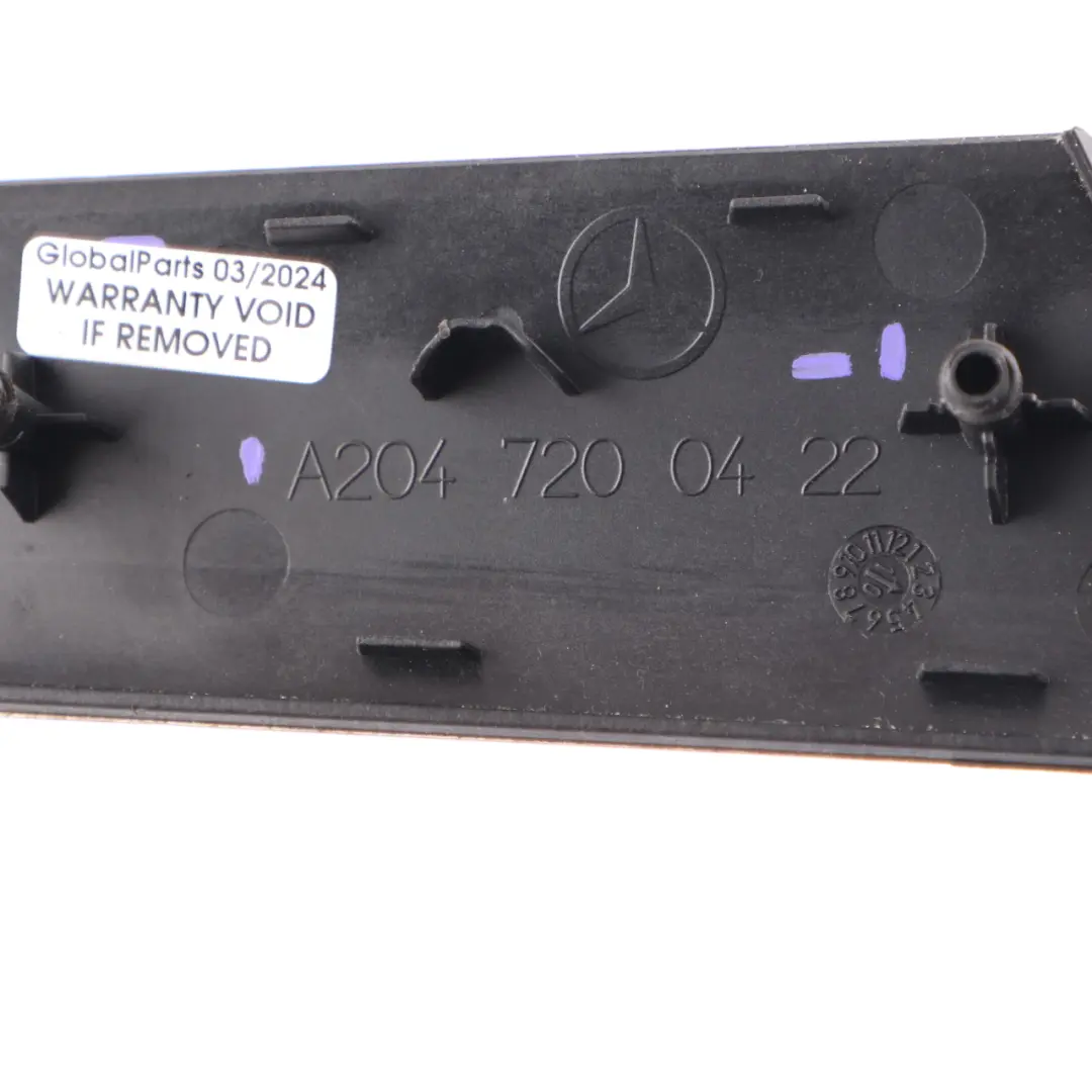 Mercedes W204 Puerta Interior Strip Delantero Derecho Aluminio Trim - SKU A2047200422-1 - Número de pieza A2047200422