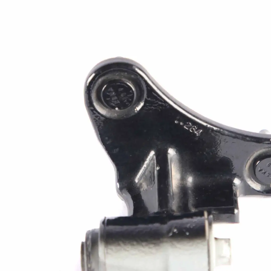Cerniera Porta Anteriore Destra Inferiore Nero Ossidiana 197 per Mercedes W204 con numero di parte A2042700437 Mercedes W204 Cerniera Porta Anteriore Destra Inferiore Nero Ossidiana 197 - SKU A2047200437-OB - Numero di parte A2042700437
