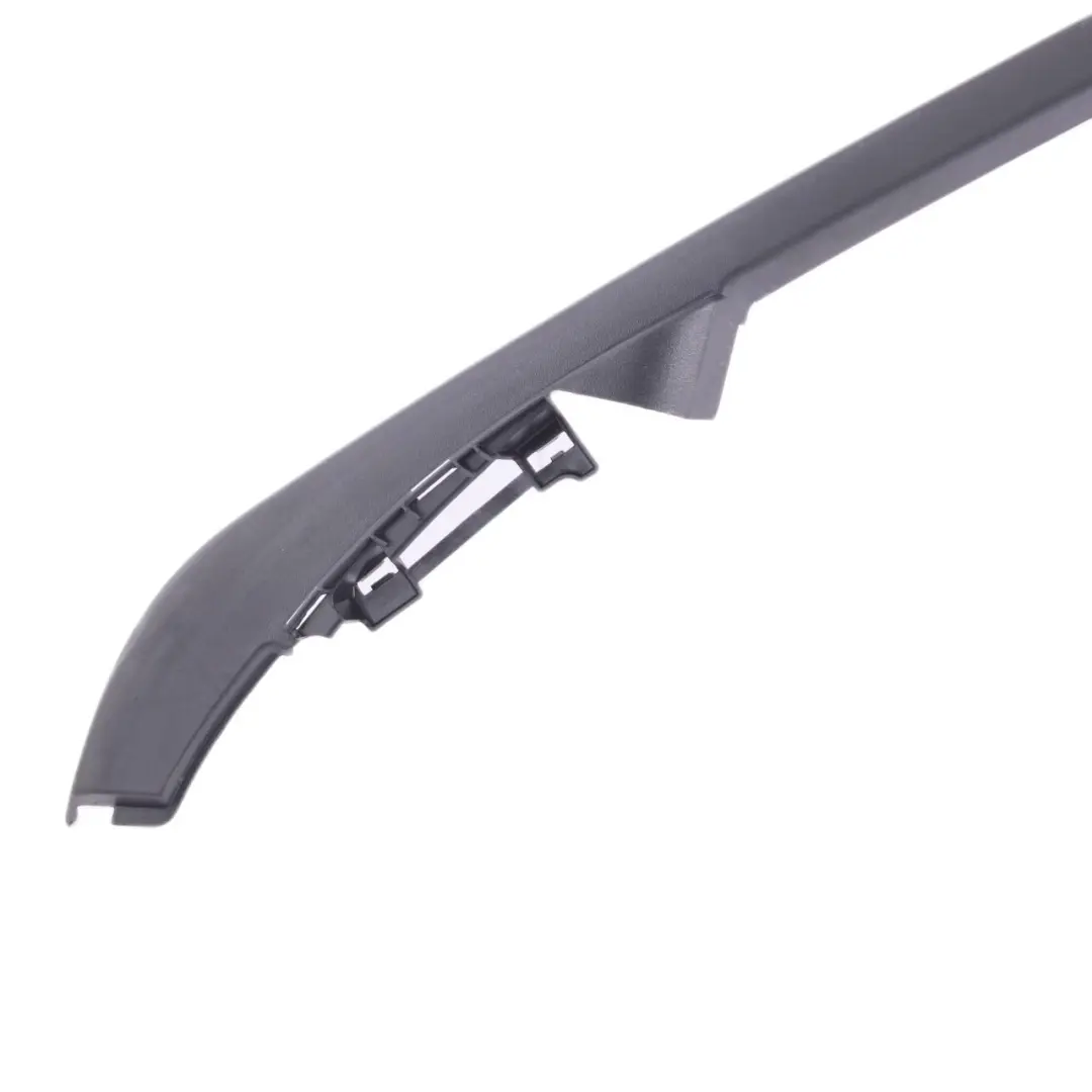 Tapa Marco Ventana Delantera Derecha Puerta Embellecedor para Mercedes W204 con número de pieza A2047200471 Mercedes W204 Tapa Marco Ventana Delantera Derecha Puerta Embellecedor - SKU A2047200471 - Número de pieza A2047200471