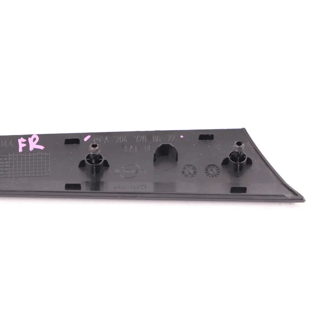  Habillage de porte Mercedes W204 Panneau de recouvrement avant droit - SKU A2047200622 - Numéro de pièce A2047200622