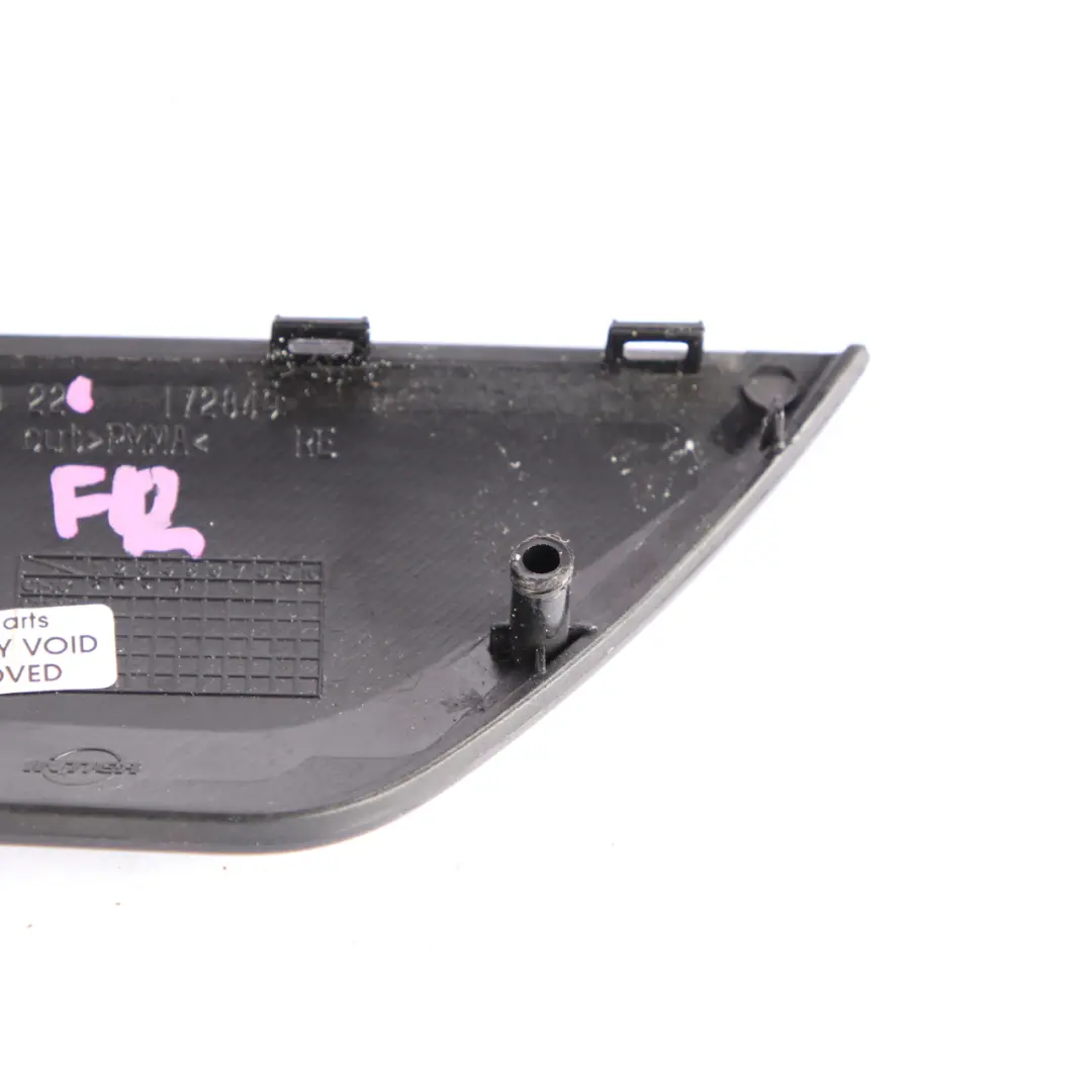 Mercedes W204 Moulure Porte Avant Droite Cache Bande Noir Brillant - SKU A2047201022 - Numéro de pièce A2047201022