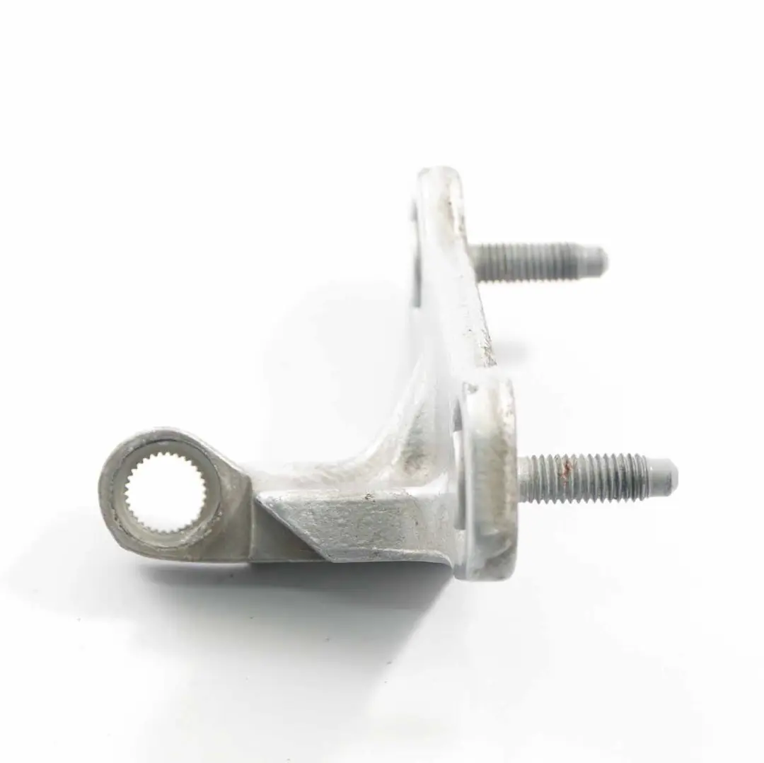 Charnière de porte avant droite supérieure Iridium Silver 775 pour Mercedes W212 à propos du numéro de pièce A2047201637 Mercedes W212 Charnière de porte avant droite supérieure Iridium Silver 775 - SKU A2047201637-IRS - Numéro de pièce A2047201637