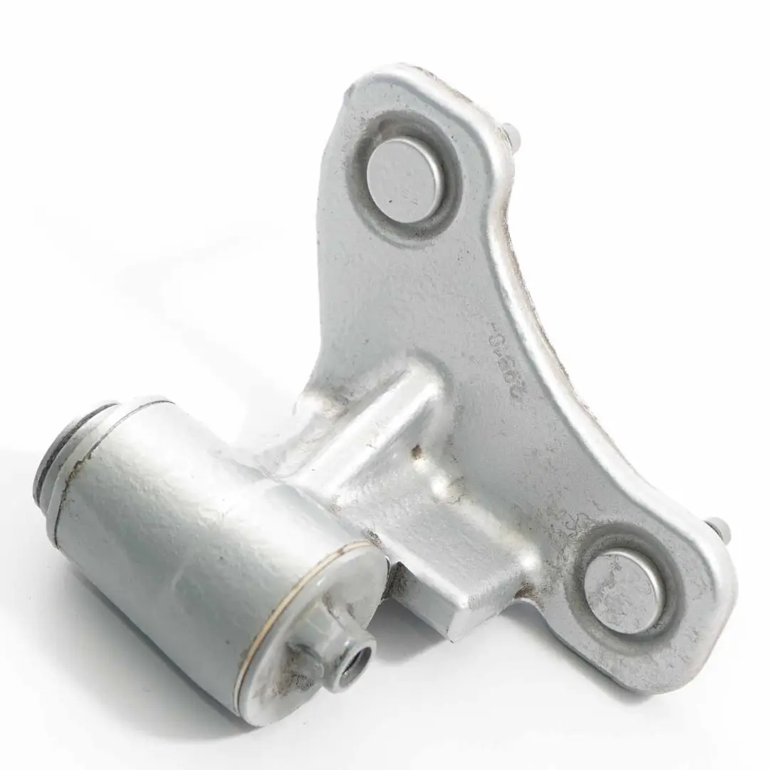 Mercedes W212 Cerniera porta anteriore destra inferiore Iridium Silver 775 - SKU A2047201837-IRS - Numero di parte A2047201837