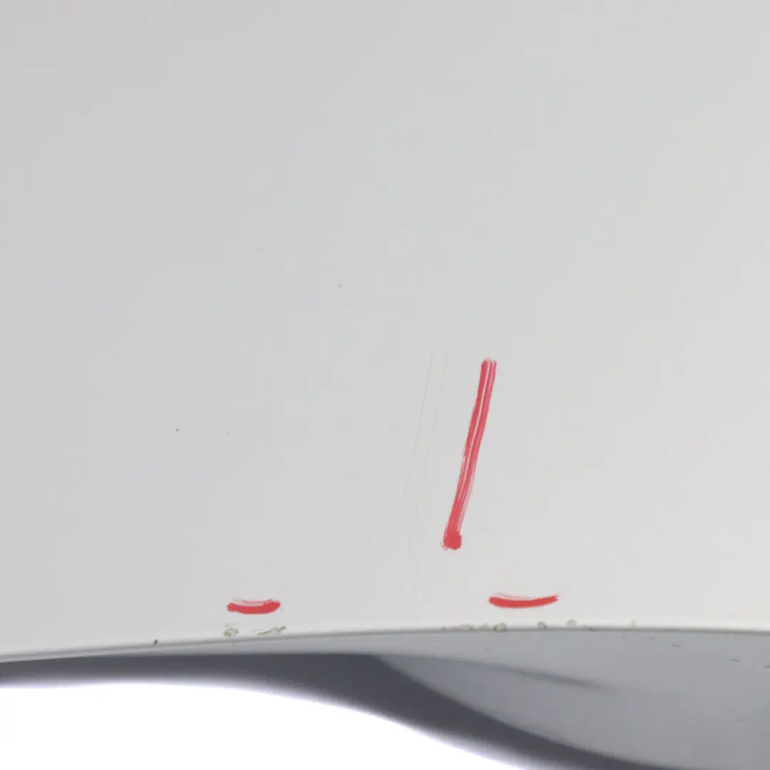 Puerta Delantera Izquierda Iridium Silver Metallic - 775 para Mercedes W204 con número de pieza A2047205900 Mercedes W204 Puerta Delantera Izquierda Iridium Silver Metallic - 775 - SKU A2047205900-IRS1 - Número de pieza A2047205900