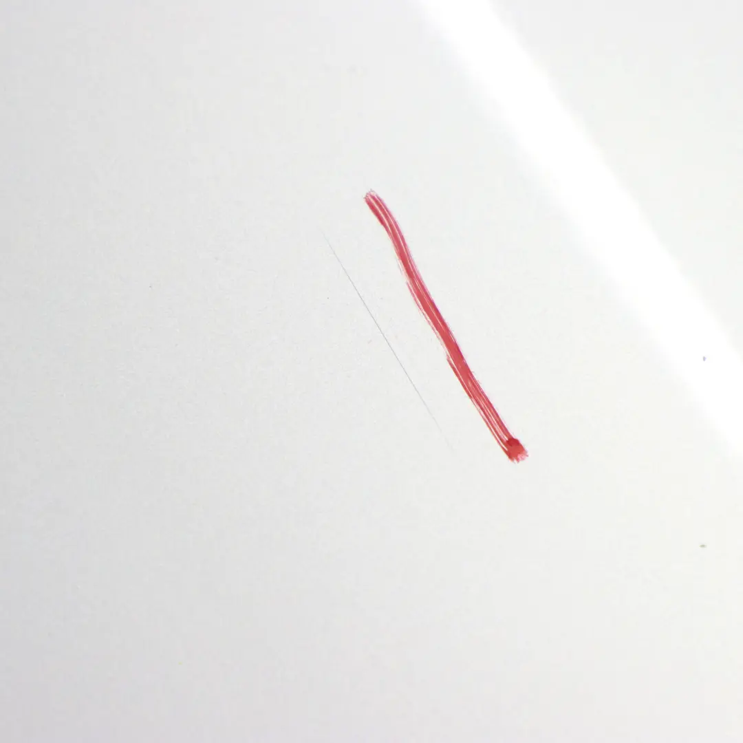 Puerta Delantera Izquierda Iridium Silver Metallic - 775 para Mercedes W204 con número de pieza A2047205900 Mercedes W204 Puerta Delantera Izquierda Iridium Silver Metallic - 775 - SKU A2047205900-IRS1 - Número de pieza A2047205900