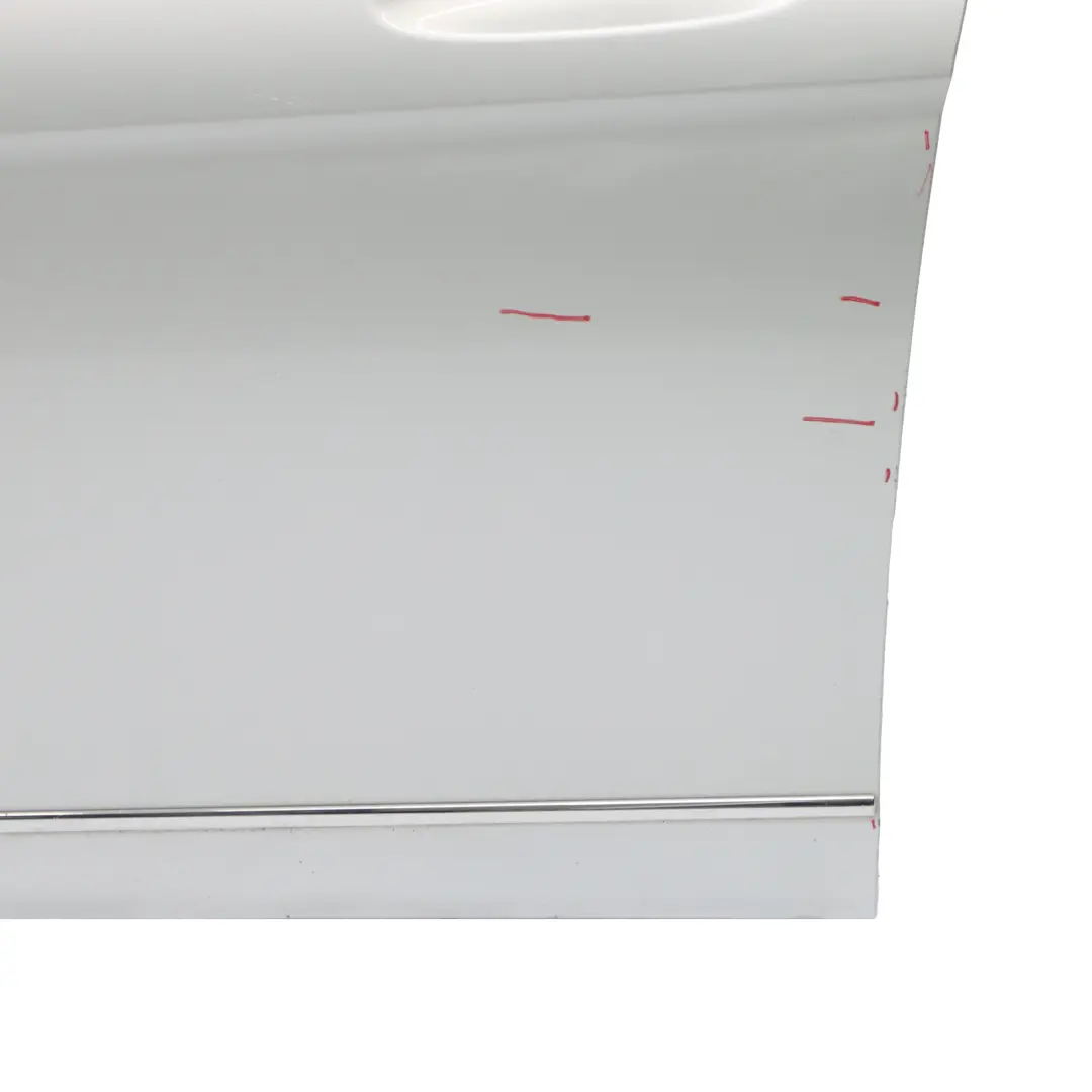Porta anteriore sinistra Iridium Silver Metallic - 775 per Mercedes W204 con numero di parte A2047205900 Mercedes W204 Porta anteriore sinistra Iridium Silver Metallic - 775 - SKU A2047205900-IRS1 - Numero di parte A2047205900