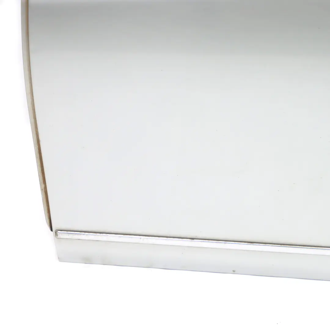 Puerta Delantera Izquierda Iridium Silver Metallic - 775 para Mercedes W204 con número de pieza A2047205900 Mercedes W204 Puerta Delantera Izquierda Iridium Silver Metallic - 775 - SKU A2047205900-IRS - Número de pieza A2047205900