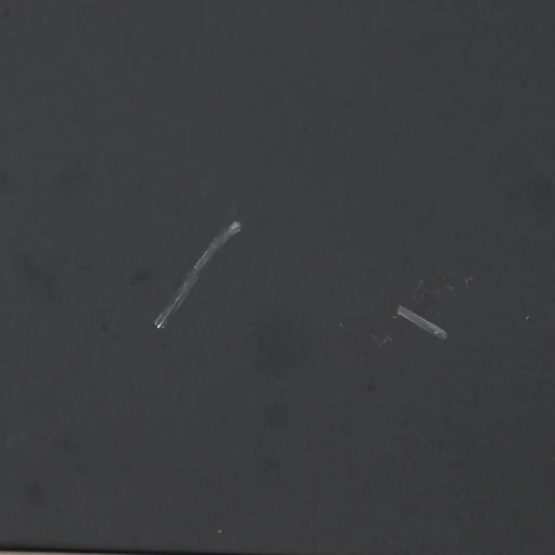 Rivestimento porta anteriore sinistra nero magnetite - 183 per Mercedes W204 con numero di parte A2047205900 Mercedes W204 Rivestimento porta anteriore sinistra nero magnetite - 183 - SKU A2047205900-MTS1 - Numero di parte A2047205900