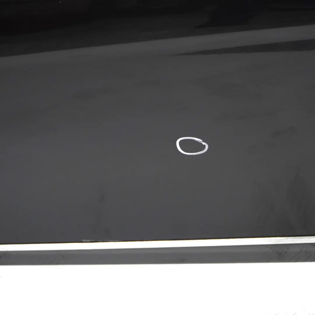Tür Vorne Links Obsidian Schwarz Metallic - 197 für Mercedes W204 mit Teilenummer A2047205900 Mercedes W204 Tür Vorne Links Obsidian Schwarz Metallic - 197 - SKU A2047205900-OB2 - Teilenummer A2047205900
