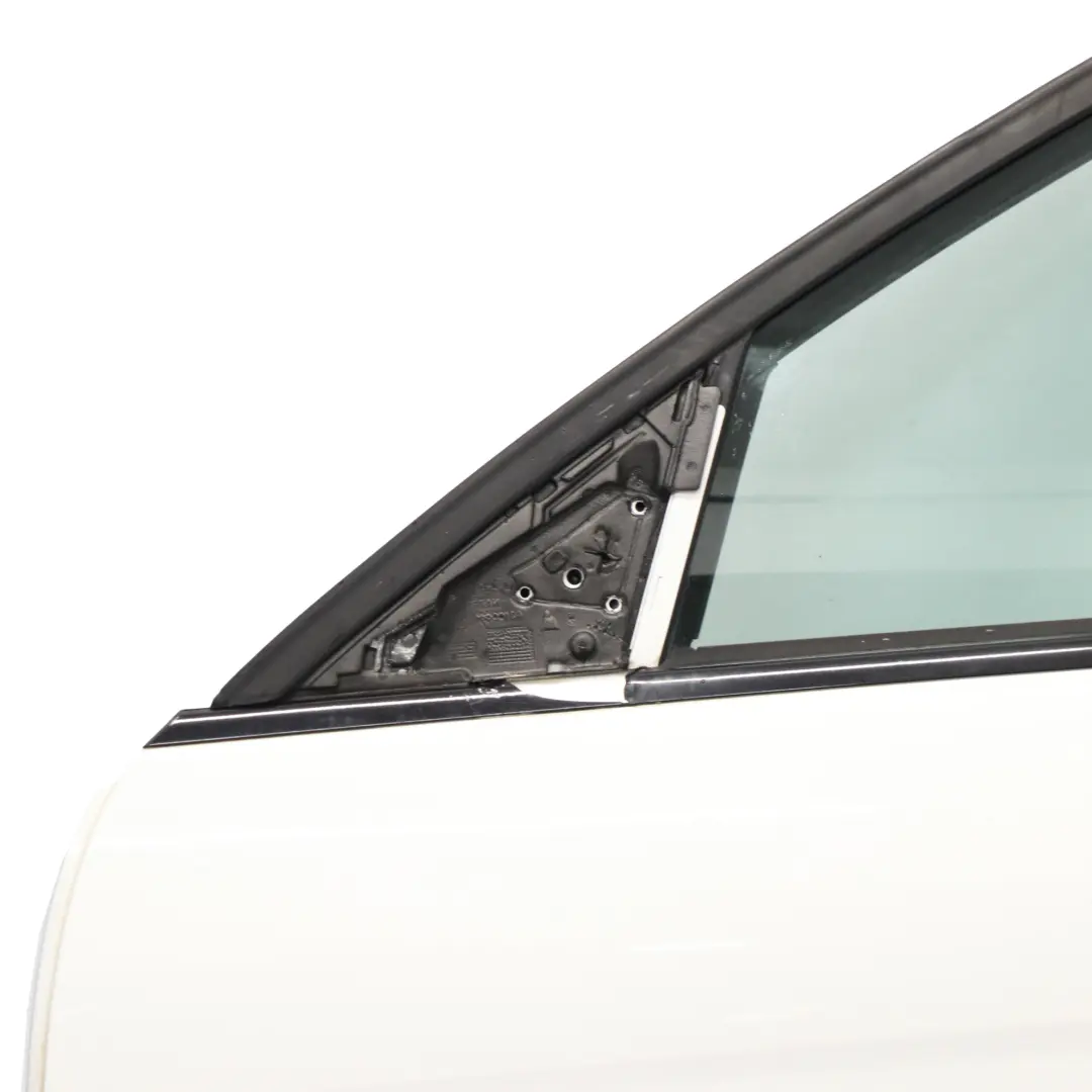 Tür vorne links Polar White Weiss - 149 für Mercedes W204 mit Teilenummer A2047205900 Mercedes W204 Tür vorne links Polar White Weiss - 149 - SKU A2047205900-POL - Teilenummer A2047205900