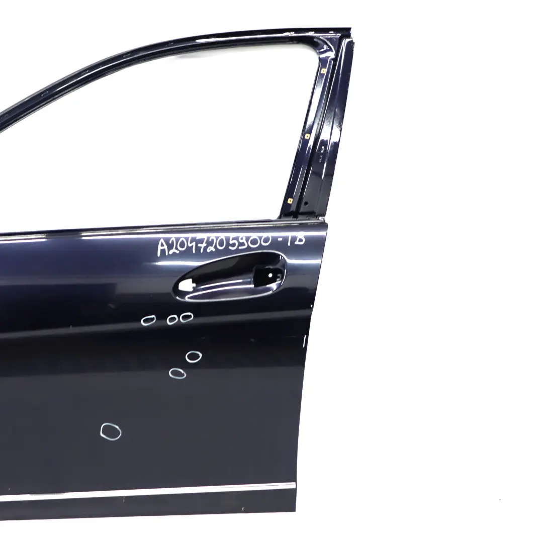 Porta anteriore sinistra Tanzanite Blue Metallic - 359 per Mercedes W204 con numero di parte A2047205900 Mercedes W204 Porta anteriore sinistra Tanzanite Blue Metallic - 359 - SKU A2047205900-TB - Numero di parte A2047205900