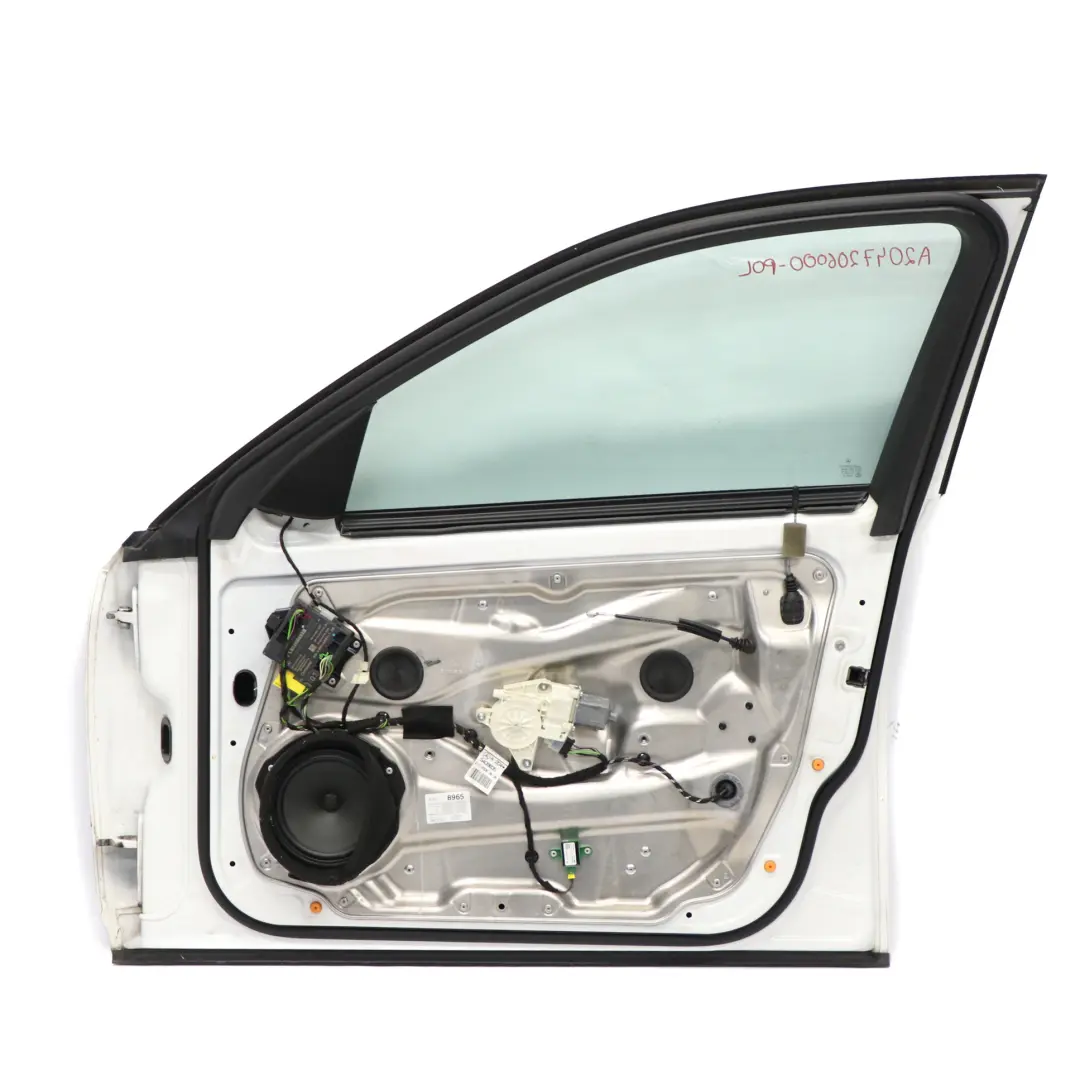 Mercedes W204 Porte Avant Droite Blanc Polaire - 149 - SKU A2047206000-POL - Numéro de pièce A2047206000