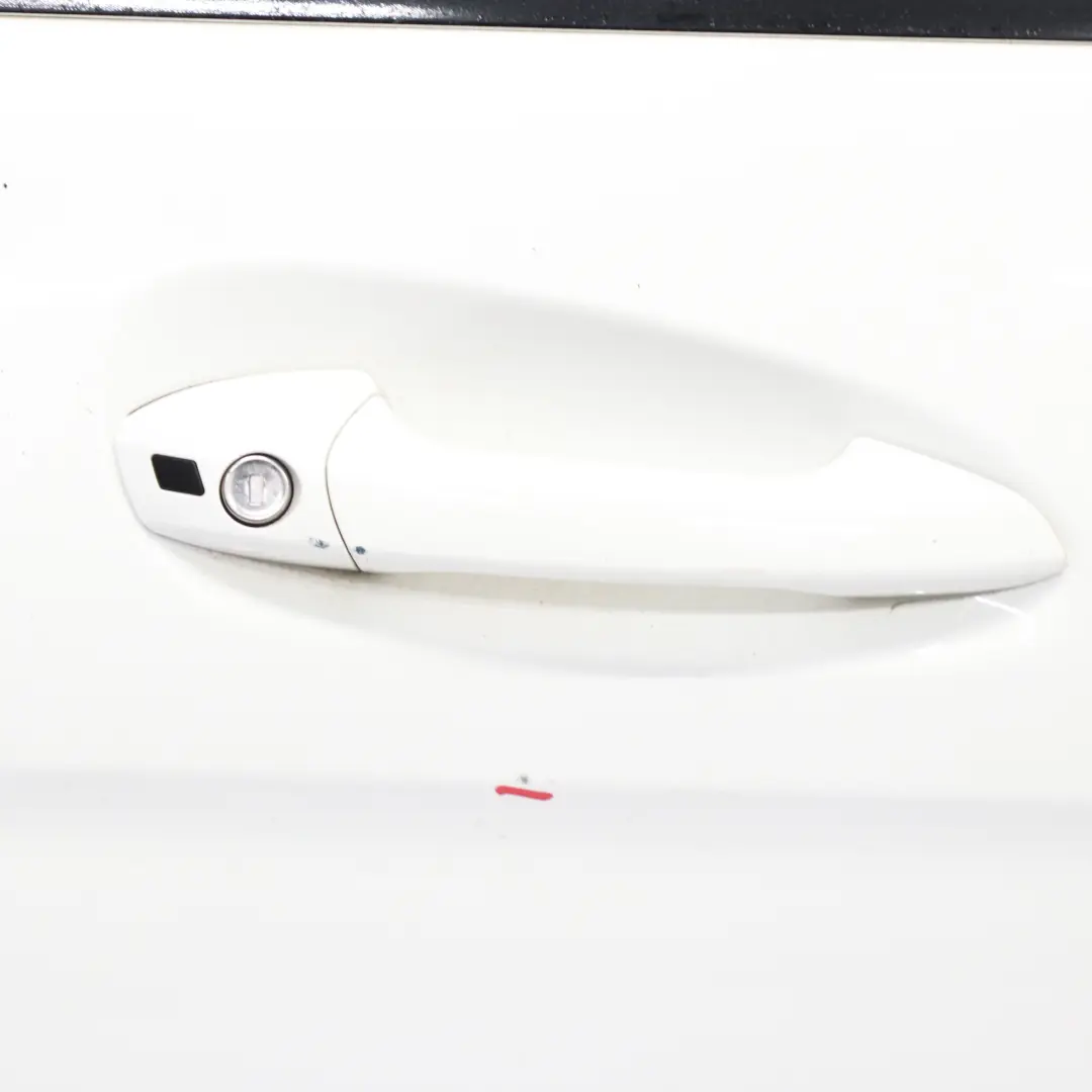 Porta anteriore destra Bianco Polare - 149 per Mercedes W204 con numero di parte A2047206000 Mercedes W204 Porta anteriore destra Bianco Polare - 149 - SKU A2047206000-POL - Numero di parte A2047206000