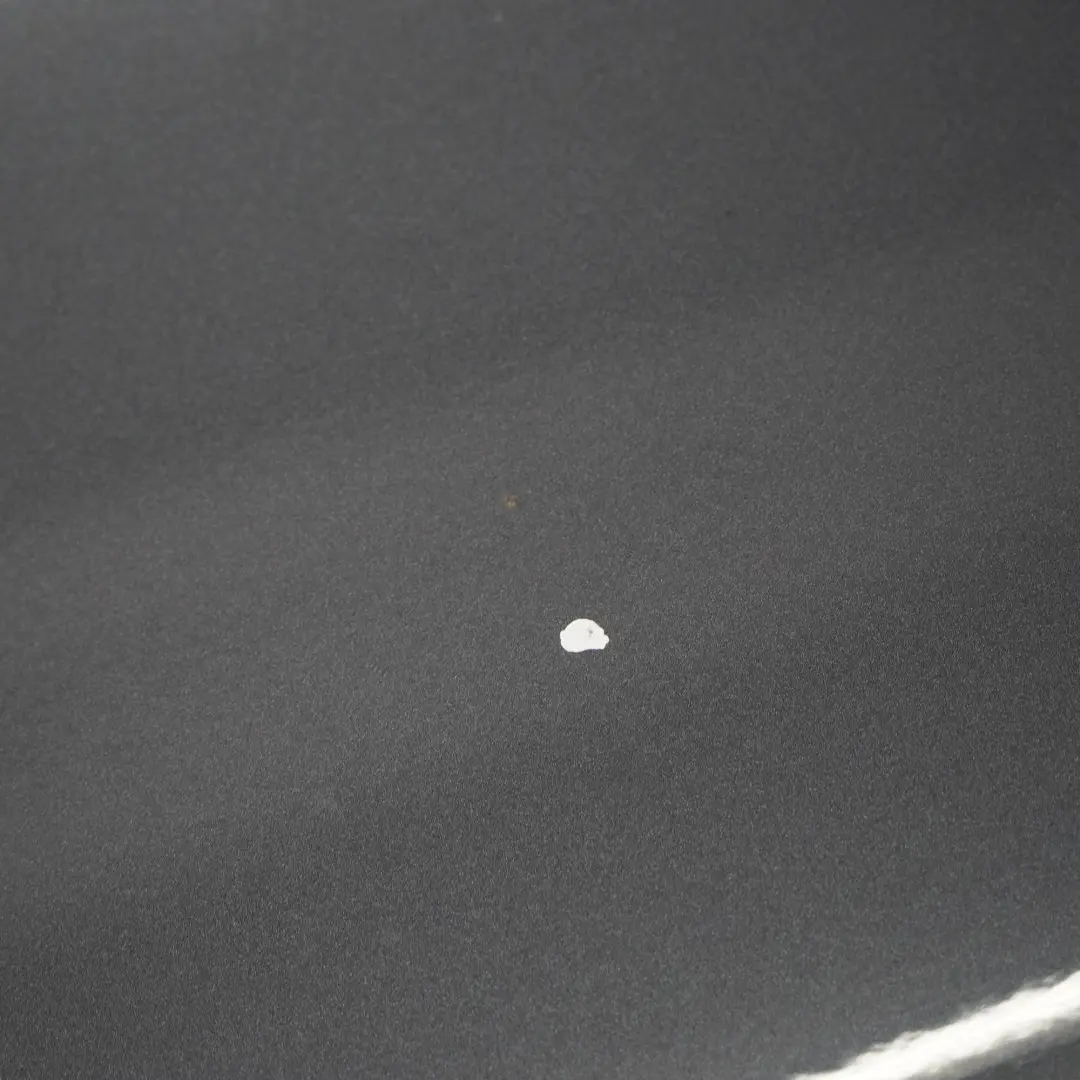 Mercedes W204 Rivestimento anteriore destro Tenorite Grey Metallic - 755 - SKU A2047206000-TNG - Numero di parte A2047206000