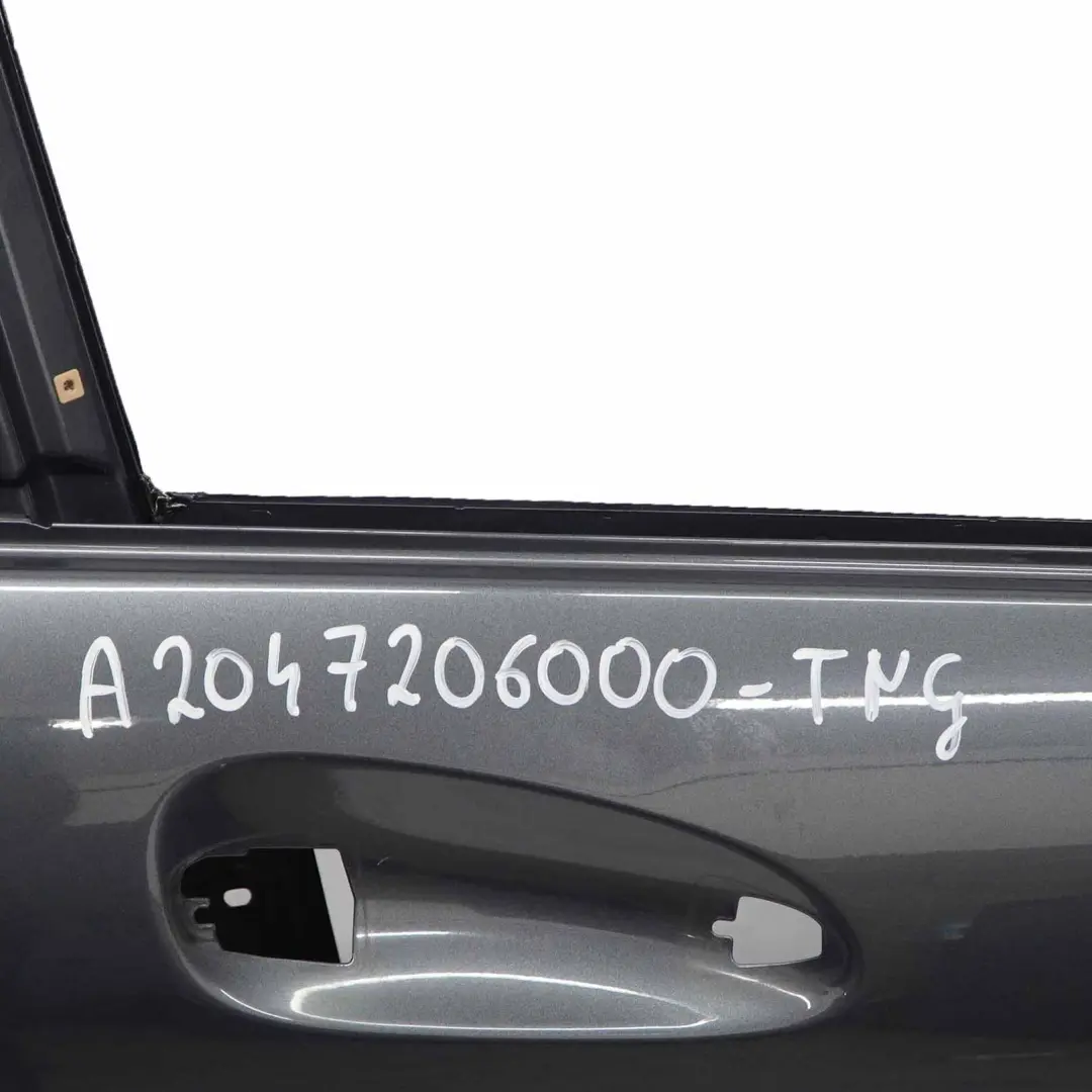 Drzwi Prawy Przód Tenorite Grey 755 do Mercedes W204 o numerze A2047206000 Mercedes W204 Drzwi Prawy Przód Tenorite Grey 755 - SKU A2047206000-TNG - Numer Części A2047206000