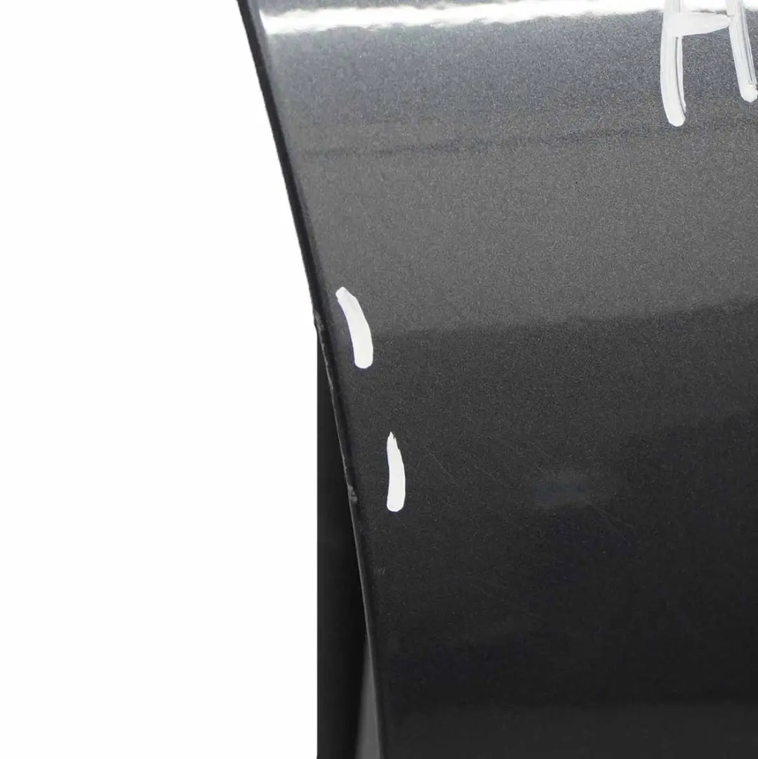 Recouvrement de porte avant droite gris ténorite métallisé - 755 pour Mercedes W204 à propos du numéro de pièce A2047206000 Mercedes W204 Recouvrement de porte avant droite gris ténorite métallisé - 755 - SKU A2047206000-TNG - Numéro de pièce A2047206000