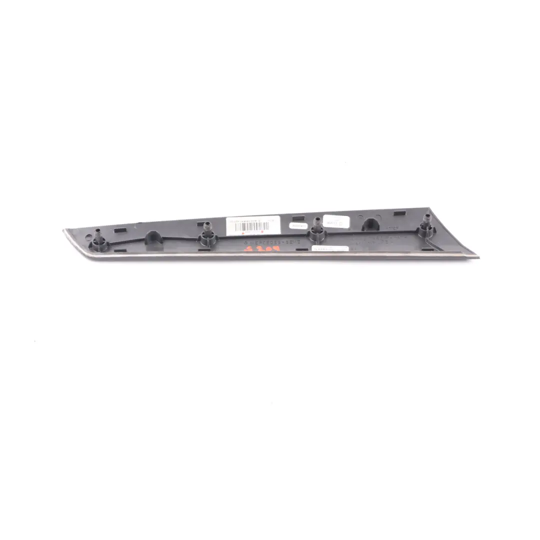 Mercedes W204 Bande de Porte Avant Droite Décor Intérieur Bois - SKU A2047209222 - Numéro de pièce A2047209222