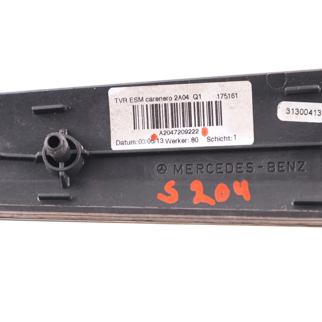 Mercedes W204 Bande de Porte Avant Droite Décor Intérieur Bois - SKU A2047209222 - Numéro de pièce A2047209222