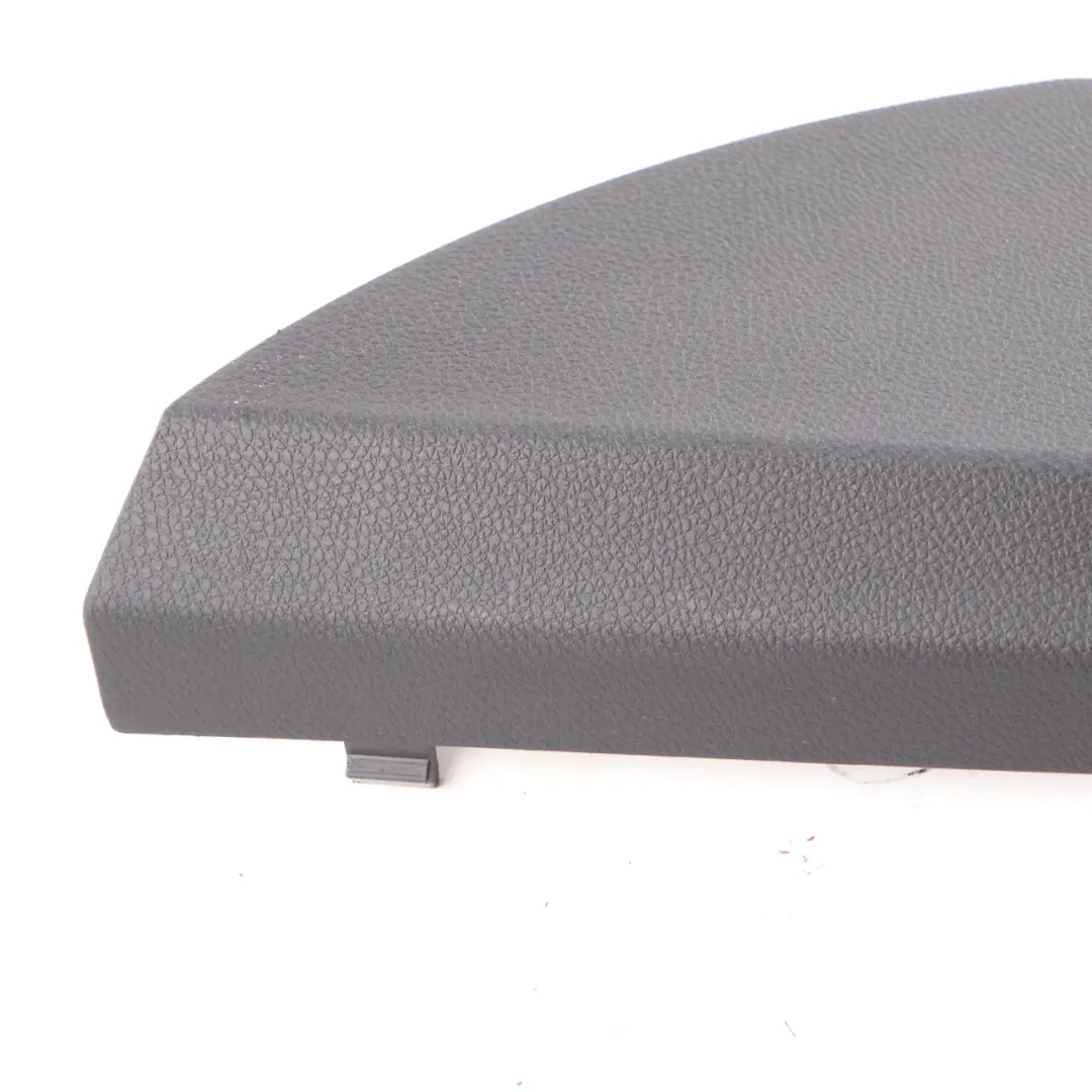 Mercedes W204 Tapa Tarjeta Puerta Panel Delantero Izquierdo Negro - SKU A2047231108 - Número de pieza A2047231108