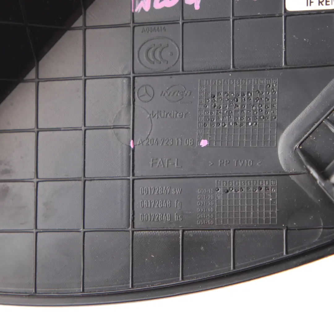 Mercedes W204 Tapa Tarjeta Puerta Panel Delantero Izquierdo Negro - SKU A2047231108 - Número de pieza A2047231108