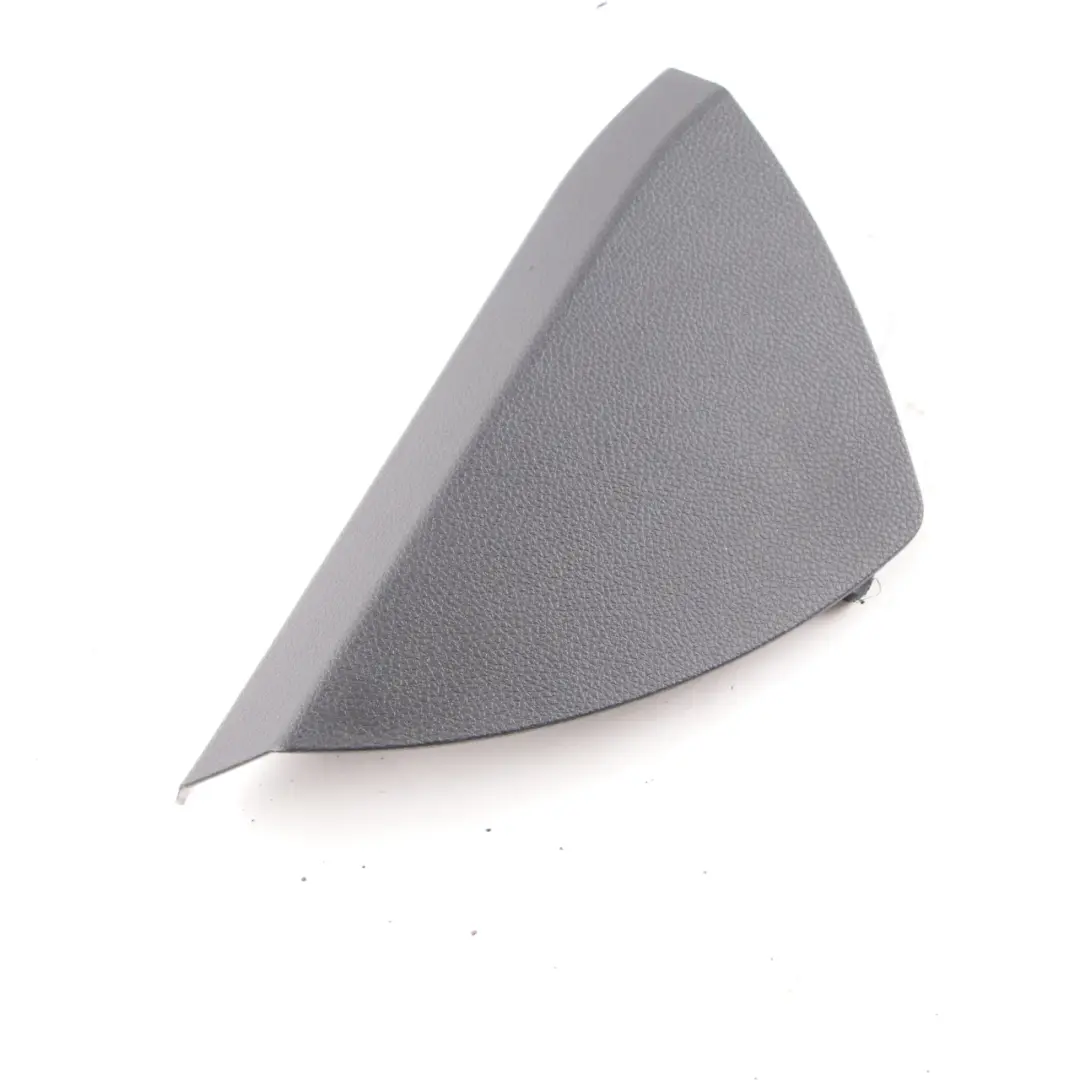 Coperchio della porta Pannello rivestimento anteriore destro nero per Mercedes W204 con numero di parte A2047231208 Mercedes W204 Coperchio della porta Pannello rivestimento anteriore destro nero - SKU A2047231208 - Numero di parte A2047231208