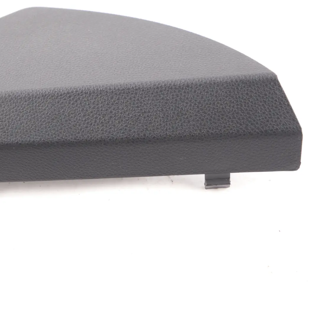 Mercedes W204 Couvercle Carte Porte Panneau d'habillage Avant Droit - SKU A2047231208 - Numéro de pièce A2047231208