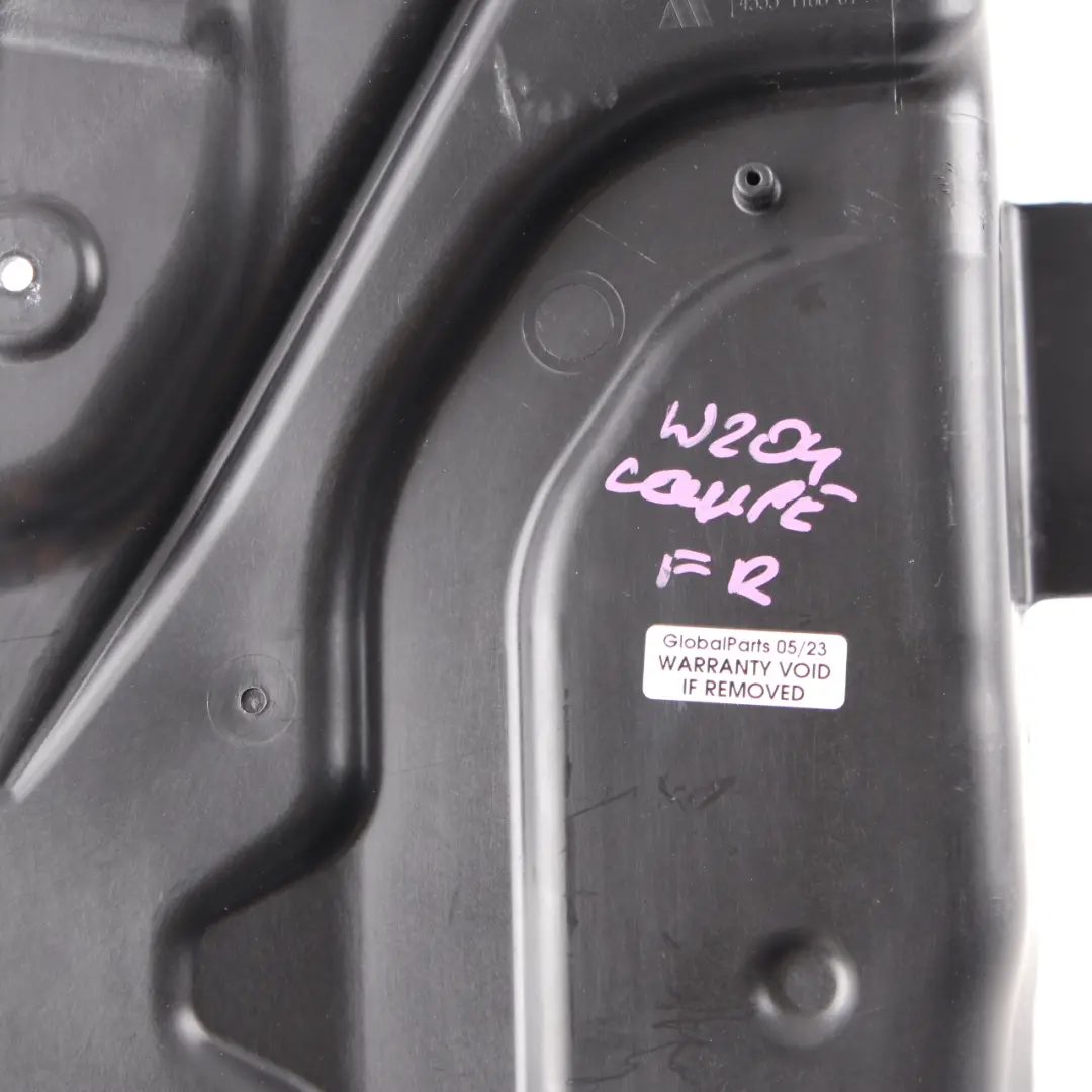 Mercedes W221 Osłona Zamka Drzwi Prawy Przód - SKU A2047233808 - Numer Części A2047233808