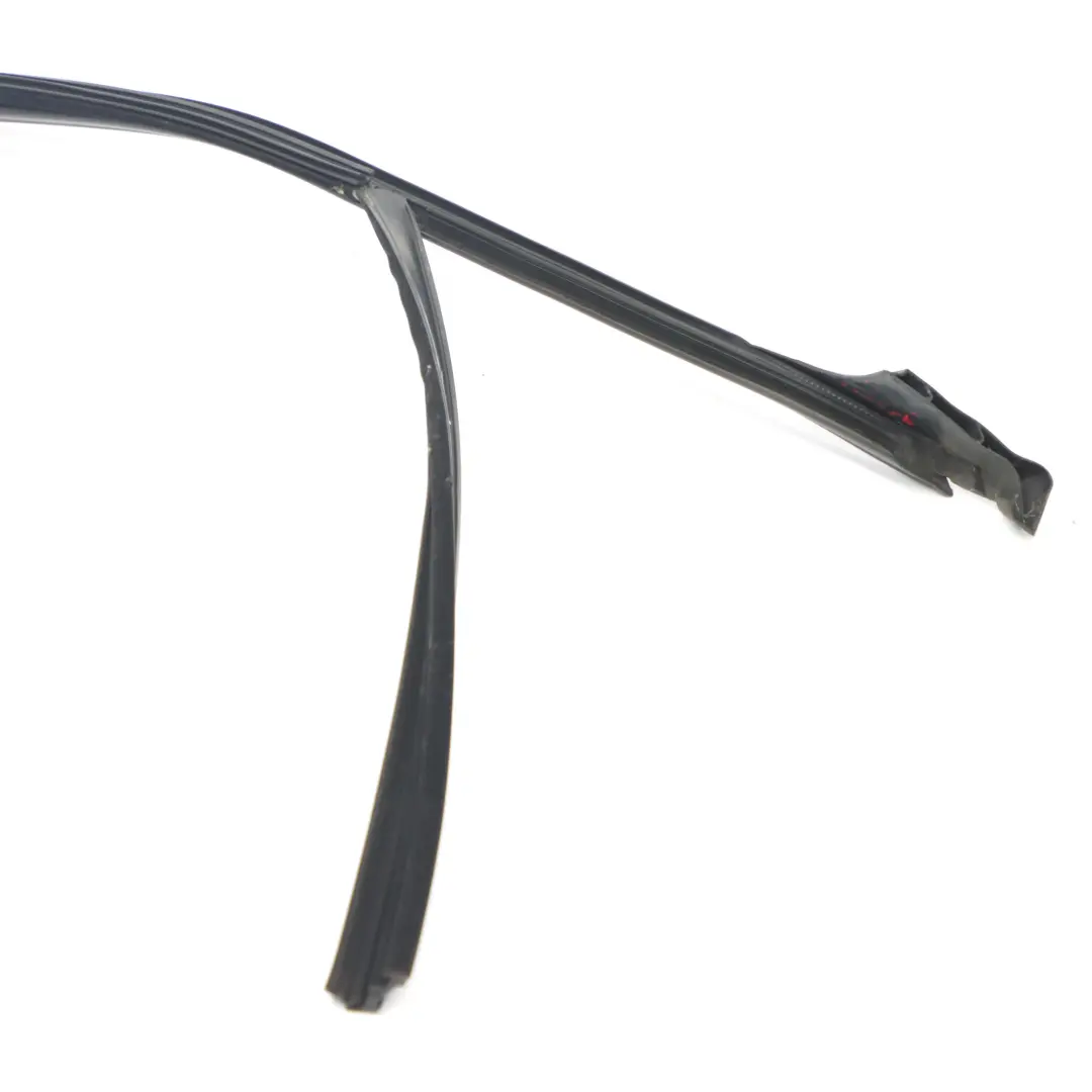 Mercedes W204 Finestrino porta anteriore sinistro Guarnizione interna interna - SKU A2047250125 - Numero di parte A2047250125