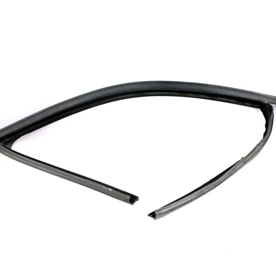 Mercedes W204 Porta Anteriore Destra Finestra Guarnizione Tenuta - SKU A2047250225 - Numero di parte A2047250225
