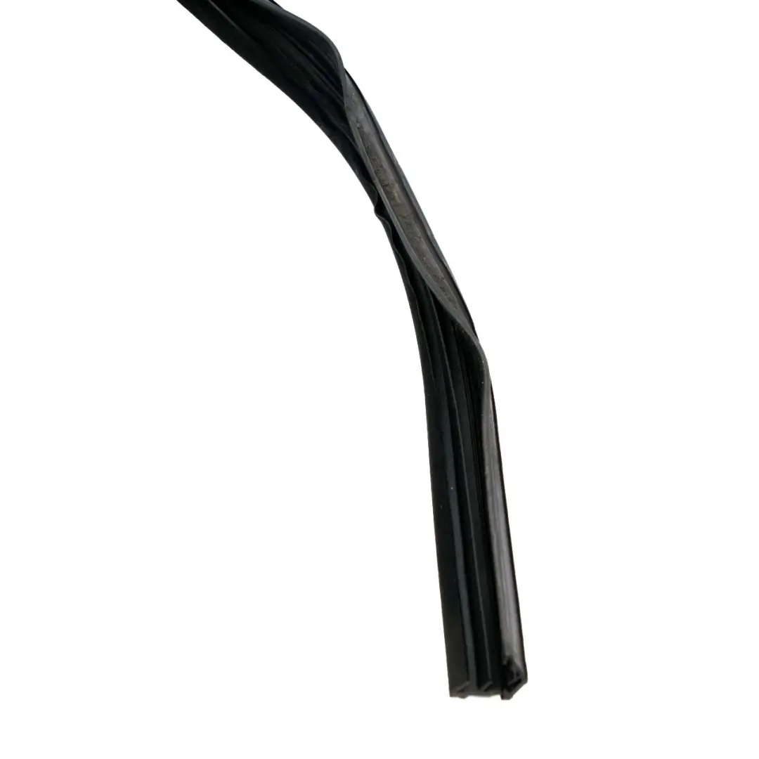 Prawa Uszczelka Szyby Drzwi do Mercedes Sprinter W906 o numerze A2047250225 Mercedes Sprinter W906 Prawa Uszczelka Szyby Drzwi - SKU A2047250225 - Numer Części A2047250225