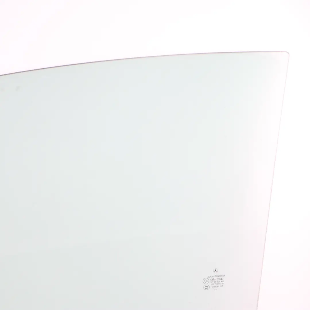 Glace de porte avant gauche verte AS2 pour Mercedes W204 C204 Coupe à propos du numéro de pièce A2047250500 Mercedes W204 C204 Coupe Glace de porte avant gauche verte AS2 - SKU A2047250500 - Numéro de pièce A2047250500