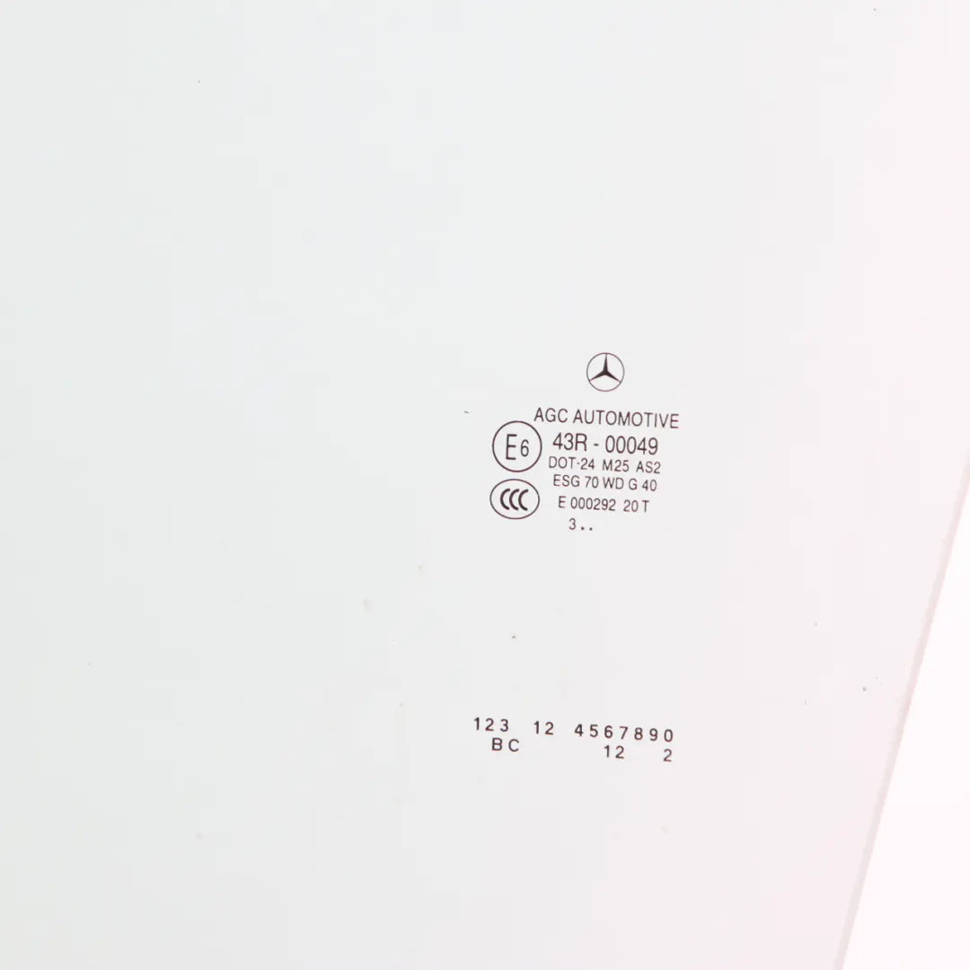 Glace de porte avant gauche verte AS2 pour Mercedes W204 C204 Coupe à propos du numéro de pièce A2047250500 Mercedes W204 C204 Coupe Glace de porte avant gauche verte AS2 - SKU A2047250500 - Numéro de pièce A2047250500