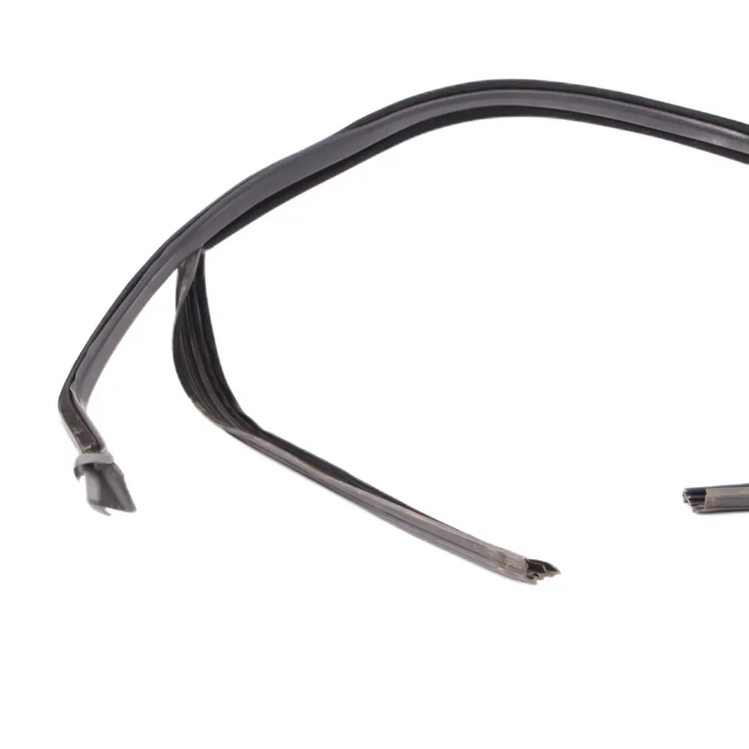Guarnizione Finestra Porta Anteriore Sinistra Interno Guarnizione per Mercedes W204 con numero di parte A2047251300 Mercedes W204 Guarnizione Finestra Porta Anteriore Sinistra Interno Guarnizione - SKU A2047251300 - Numero di parte A2047251300
