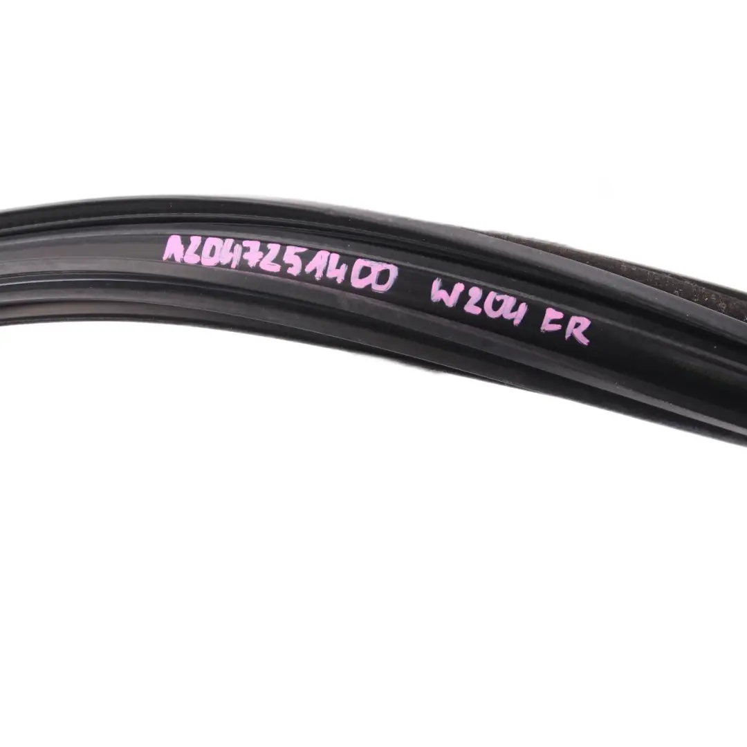 Mercedes W204 Guarnizione Finestra Porta Anteriore Destra Interno - SKU A2047251400 - Numero di parte A2047251400