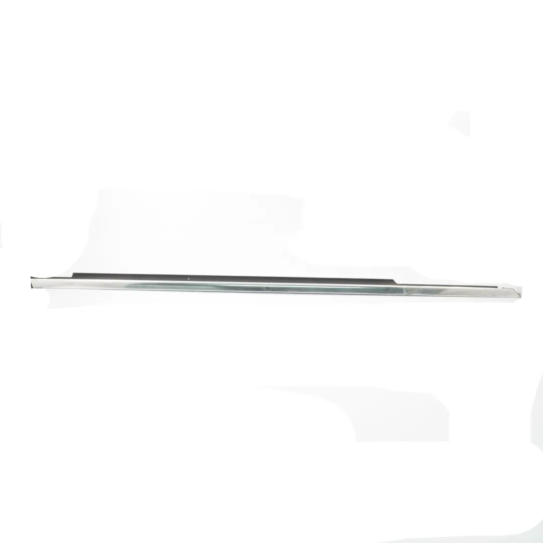 Delantero Derecho Puerta Ventana Exterior Tira Cromo para Mercedes W204 con número de pieza A2047251665 Mercedes W204 Delantero Derecho Puerta Ventana Exterior Tira Cromo - SKU A2047251665-1 - Número de pieza A2047251665