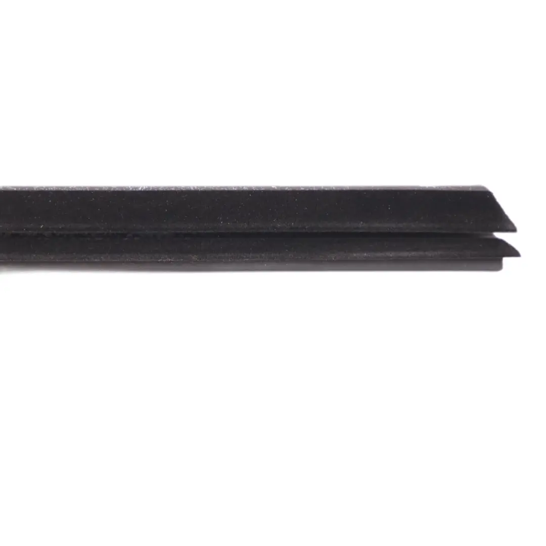 Mercedes W204 Porta Finestrino Guarnizione Tempo Trim Rail Anteriore Destra - SKU A2047252665 - Numero di parte A2047252665