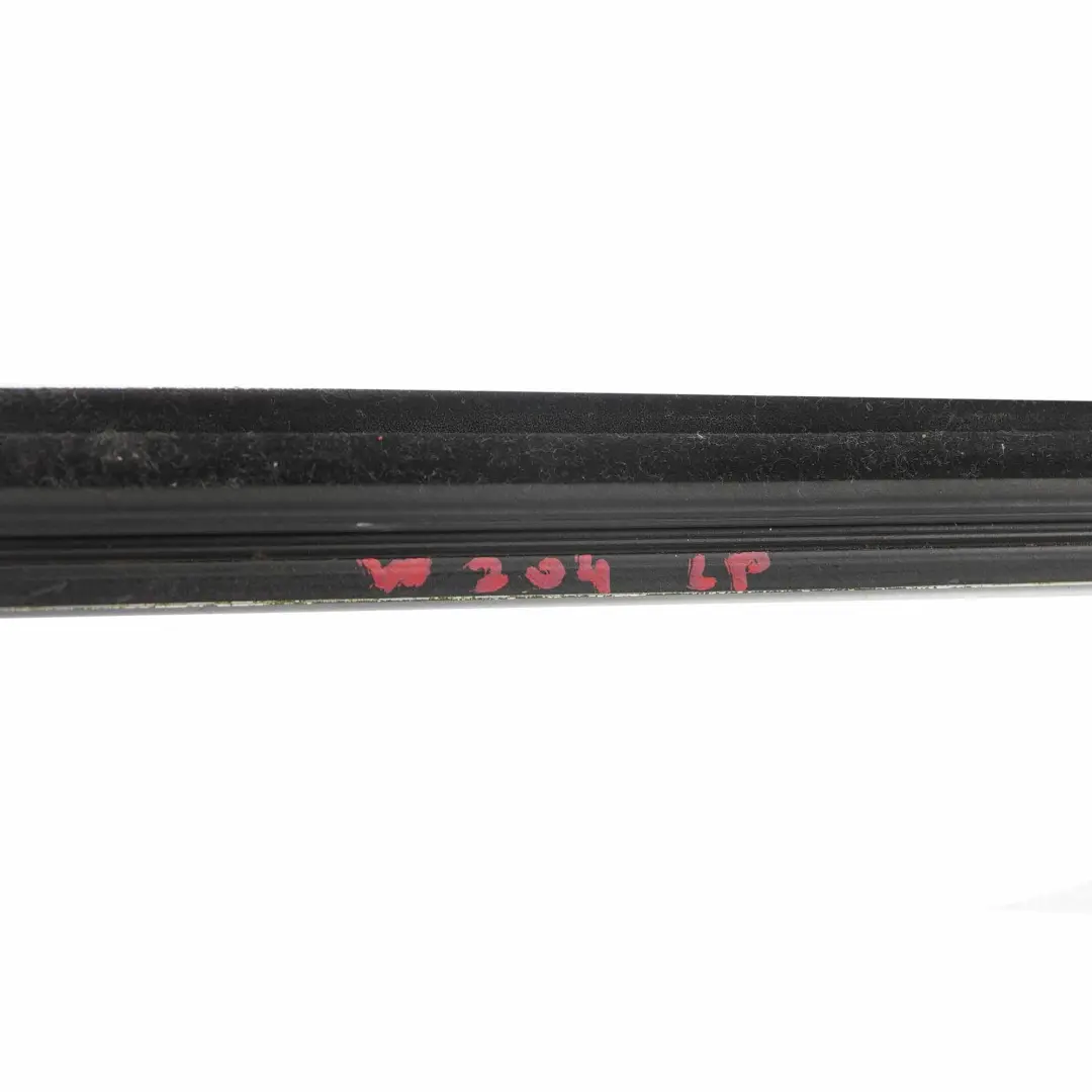 Mercedes W204 Coupe Joint de Vitrage Avant Porte Gauche Noir - SKU A2047252765-1 - Numéro de pièce A2047252765