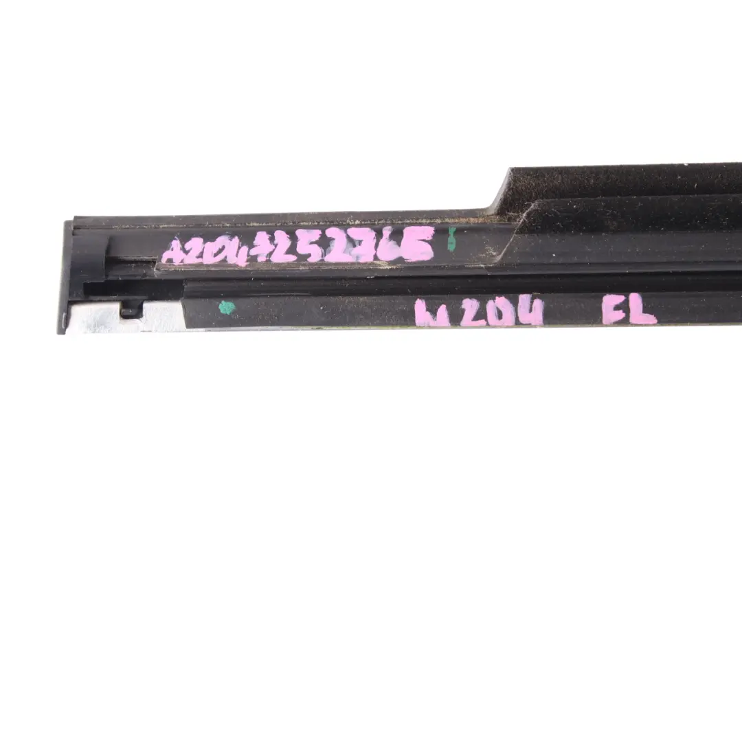  Mercedes-Benz C W204 Puerta Delantera Derecha Ventana Sello Junta A2047250225 - SKU A2047252765 - Número de pieza A2047252765