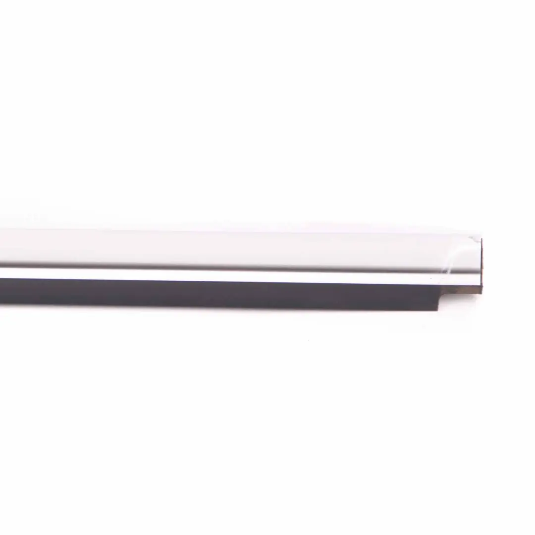 Mercedes W204 Porta Anteriore Destra Finestra Guarnizione Tenuta A2047250225 - SKU A2047252765 - Numero di parte A2047252765