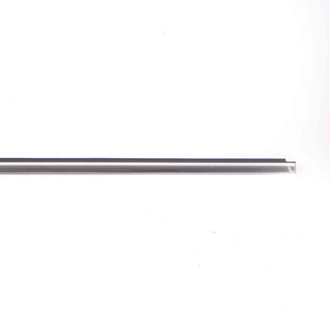 Guarnizione della porta anteriore destra Cromo per Mercedes W204 con numero di parte A2047252865 Mercedes W204 Guarnizione della porta anteriore destra Cromo - SKU A2047252865 - Numero di parte A2047252865