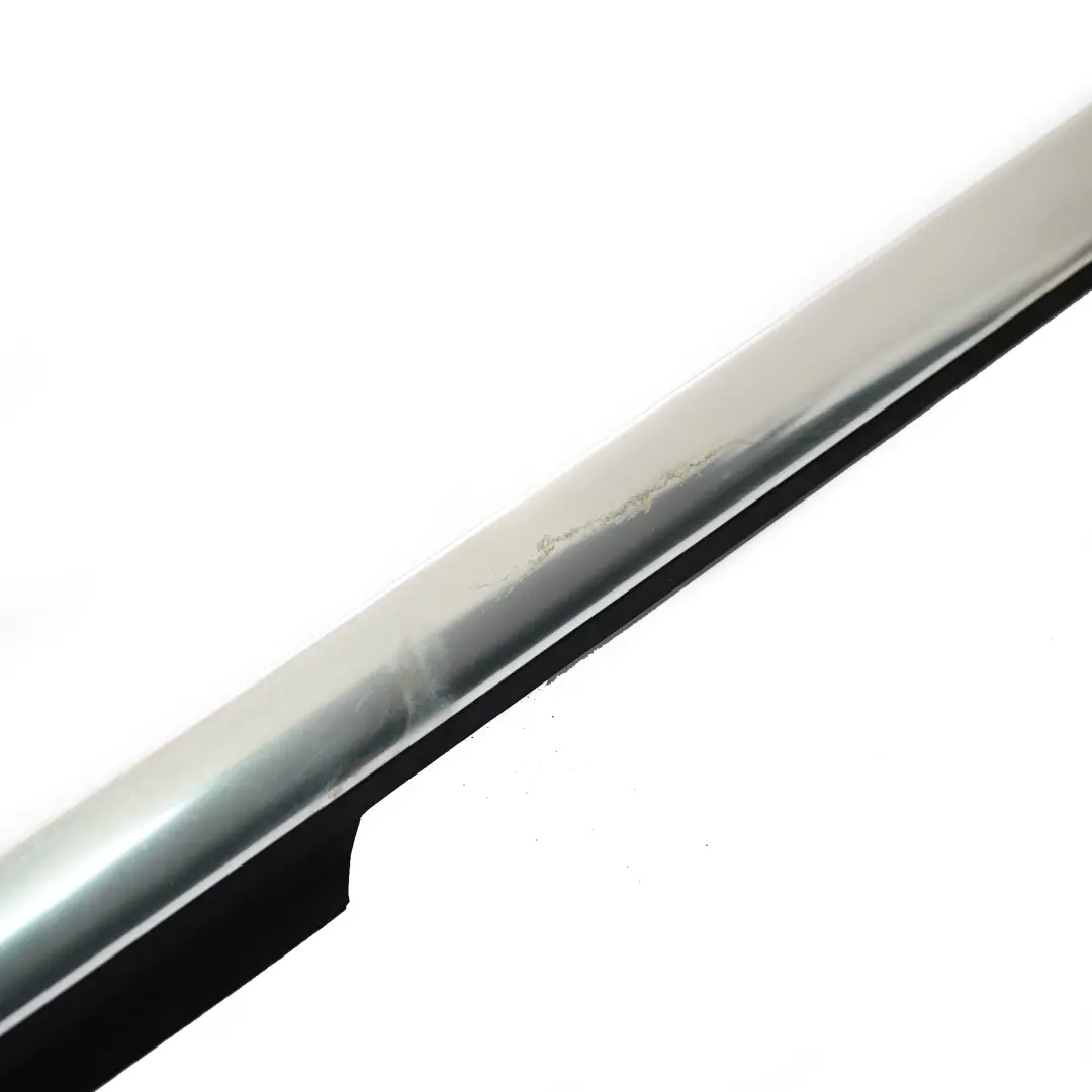 Joint d'étanchéité de vitre avant gauche pour Mercedes W204 à propos du numéro de pièce A2047253165 Mercedes W204 Joint d'étanchéité de vitre avant gauche - SKU A2047253165-1 - Numéro de pièce A2047253165