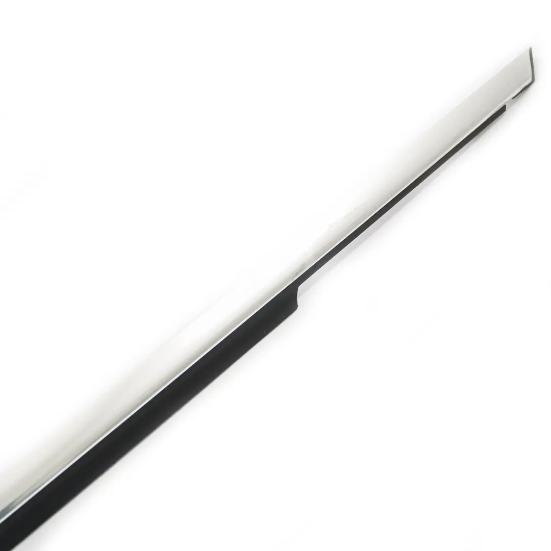 Finestrino Rail Seal anteriore sinistro Striscia di tenuta Trim per Mercedes W204 con numero di parte A2047253165 Mercedes W204 Finestrino Rail Seal anteriore sinistro Striscia di tenuta Trim - SKU A2047253165-1 - Numero di parte A2047253165